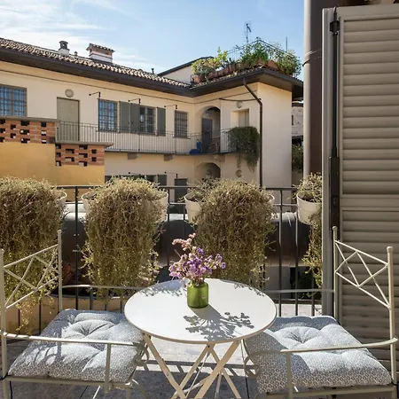 Apartamento Homemi Duomo Milão
